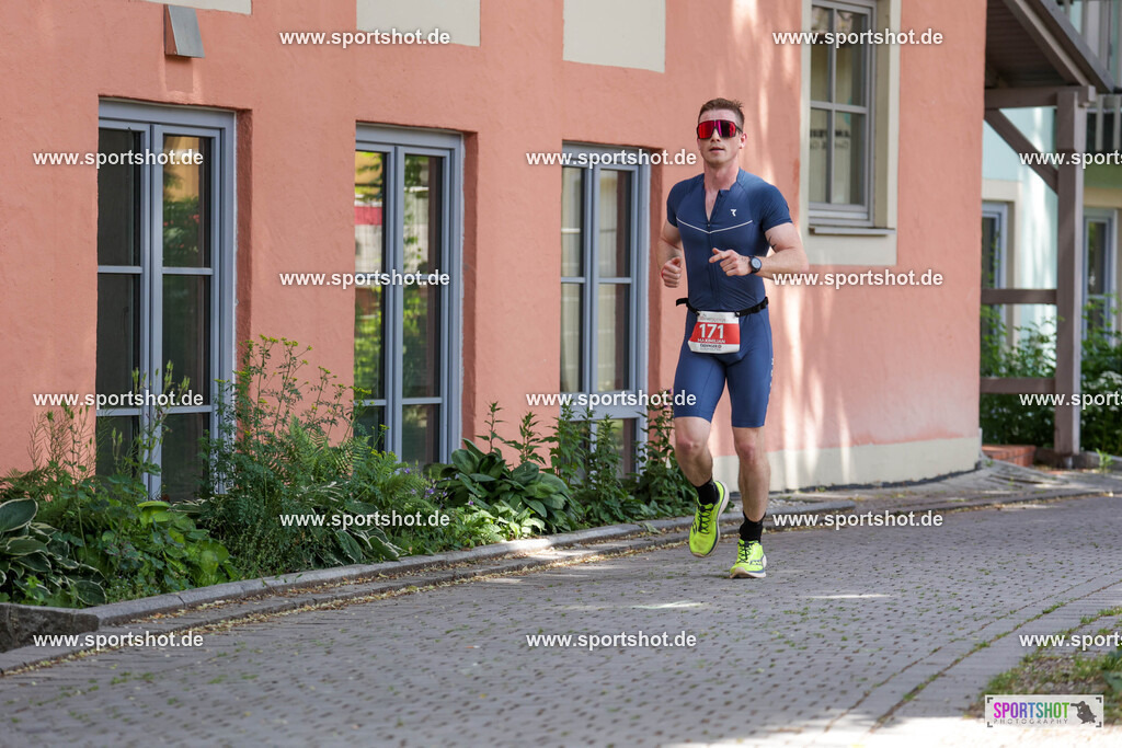 KSZ_8008 | Stadttriathlon Erding 2025. #yourpictrs #sportshot_your_pictrs @Sportshotphotography #stadttriathlonerding Copyright: www.sportshot.de