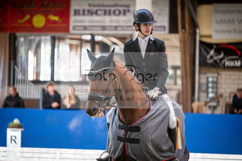 DOS_0023 | Entdecke hochwertige Reitturnierfotos von Foto Oger. Professionell, emotional und authentisch – jetzt Lieblingsmomente im Shop bestellen.Deutschlandweite Turnierfotografie. - Realisiert mit Pictrs.com