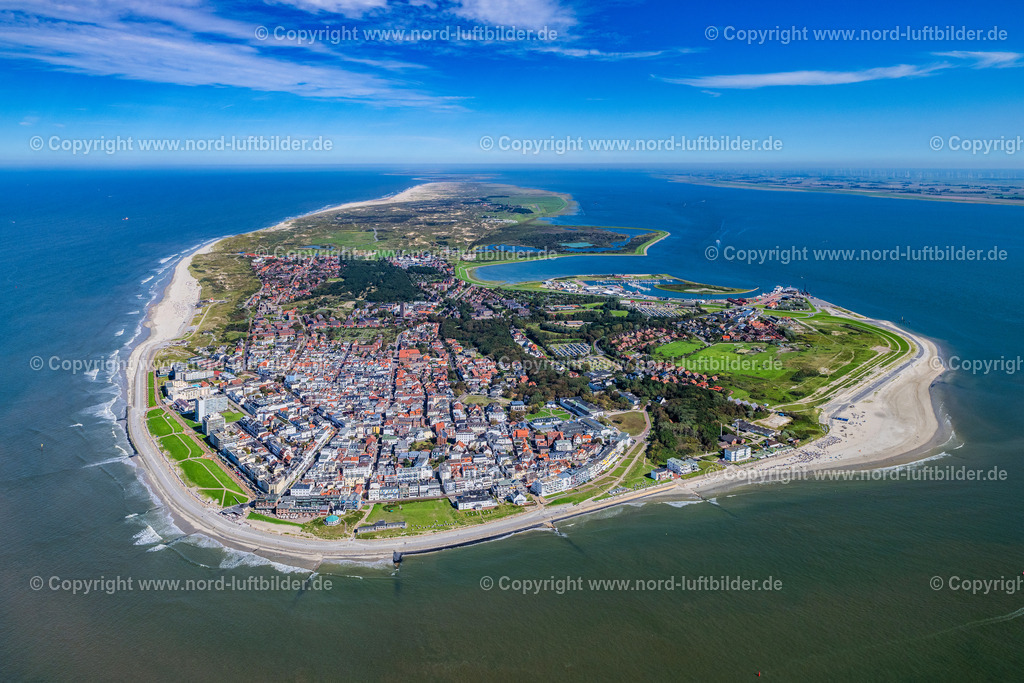 Norderney_ELS_7571050923 | NORDERNEY 05.09.2023 Küstenbereich der der Nordsee - Insel in Norderney im Bundesland Niedersachsen, Deutschland. Weiterführende Informationen bei: Staatsbad Norderney GmbH. // Coastal area of North Sea - Island in Norderney in the state Lower Saxony, Germany. Further information at: Staatsbad Norderney GmbH. Foto: Martin Elsen