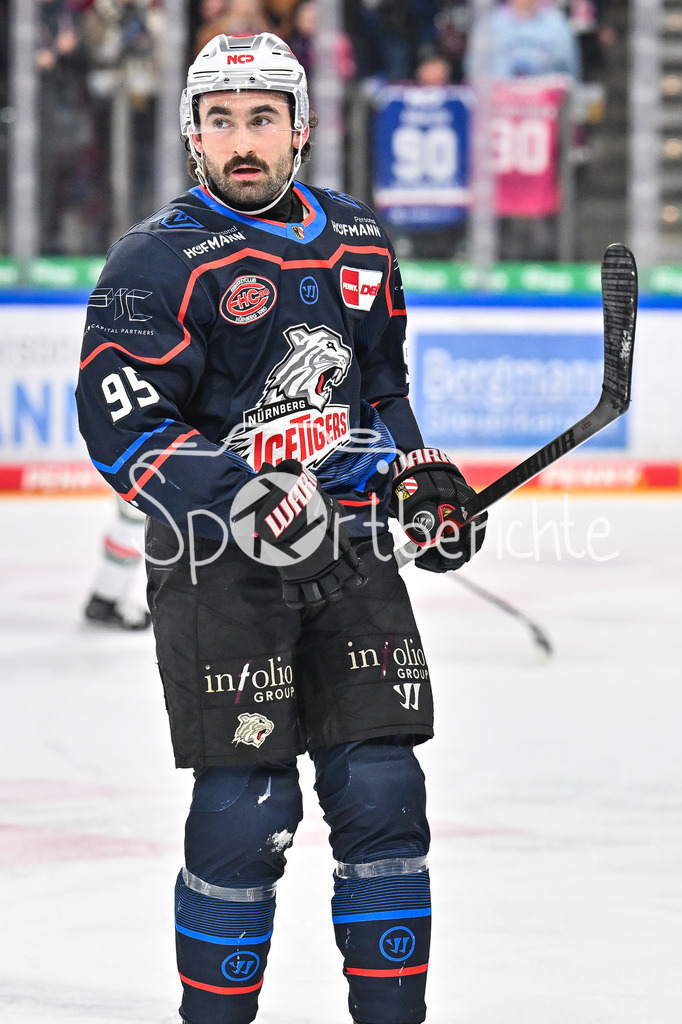 Nürnberg Ice Tigers - Augsburger Panther | NUREMBERG, GERMANY - 23. JANUARY: im Bild Charlie GERARD (Nürnberg Ice Tigers 95) / Einzelfoto / Freisteller während dem Match zwischen den Nürnberg Ice Tigers und den Augsburger Panthern am 42. Spieltag der Penny DEL in der PSD Bank Nürnberg Arena