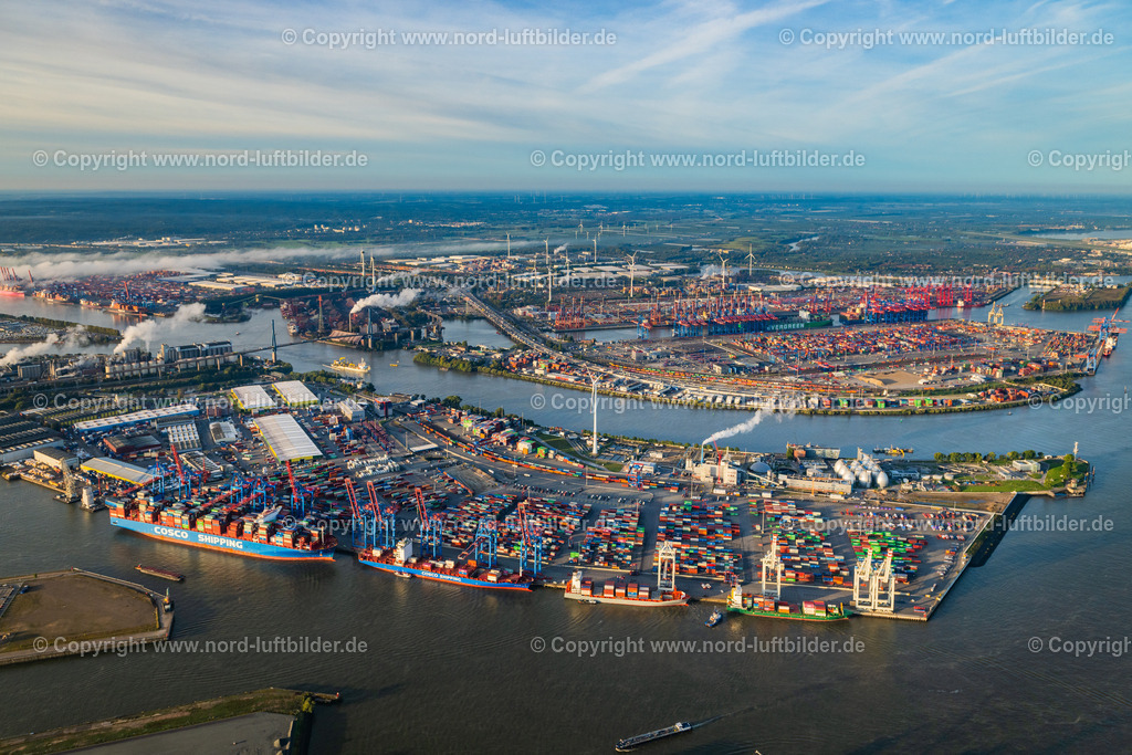 Hamburg_Tollerort_Containerterminal_Ctt_Hhla_ELS_1259181023 | HAMBURG 21.08.2023 Containerterminal im Containerhafen des Überseehafen Container Terminal Tollerort in Hamburg. // Container Terminal in the port of the international port Container Terminal Tollerort in Hamburg. Foto: Martin Elsen
