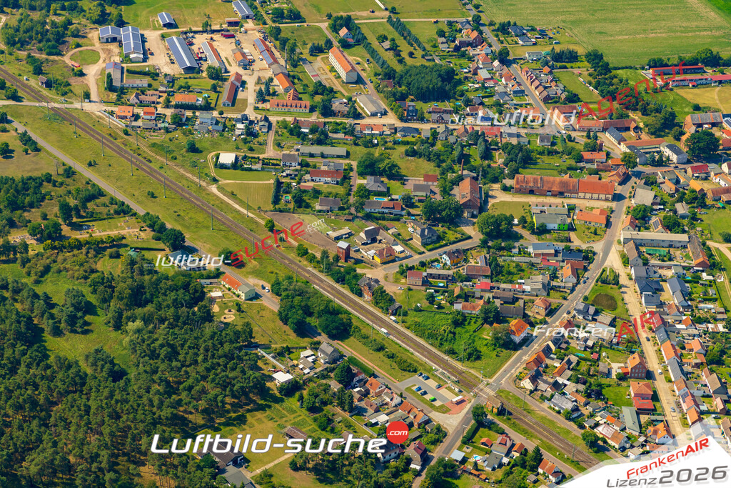 Luftaufnahme Mahlwinkel Angern - Die Luftaufnahme wurde 2025 vom UL-Flugzeug heraus erstellt ( ohne Drohne ) - Hochauflösende Luftaufnahme - für professionelle Ausdrucke geeignet. Die Geschenkidee !Mit Lizenz und Bildrechte bestellbar