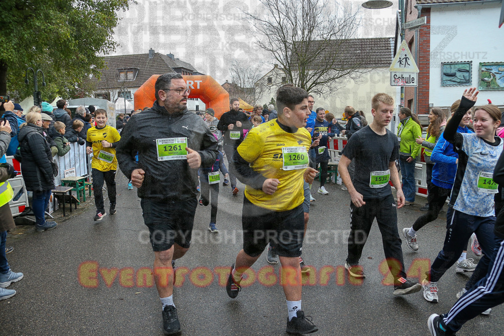 251130_1025_EX1_4993 | Sportfotografie im Rhein-Sieg Kreis, Köln, Bonn, NRW, Rheinland Pfalz, Hessen, etc. Unser Tätigkeitsfeld umfasst den Laufsport vom Volkslauf über den Marathon, Duathlon, Triathon bis zum Ultralauf wie Kölnpfad Ultra oder Schindertrail.
