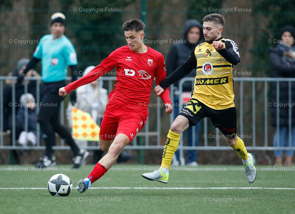 A_LUI_15032025_18 | SPORT FUSSBALL LL.OST E ASKOE OEDT 1B -GUNSKIRCHEN 15.03.IM BILD : VELJKO RAKIC   (OEDT1B) UND OGUTHAN BERBEROGLU (GUNSKIRCHEN)FOTO:OEDT