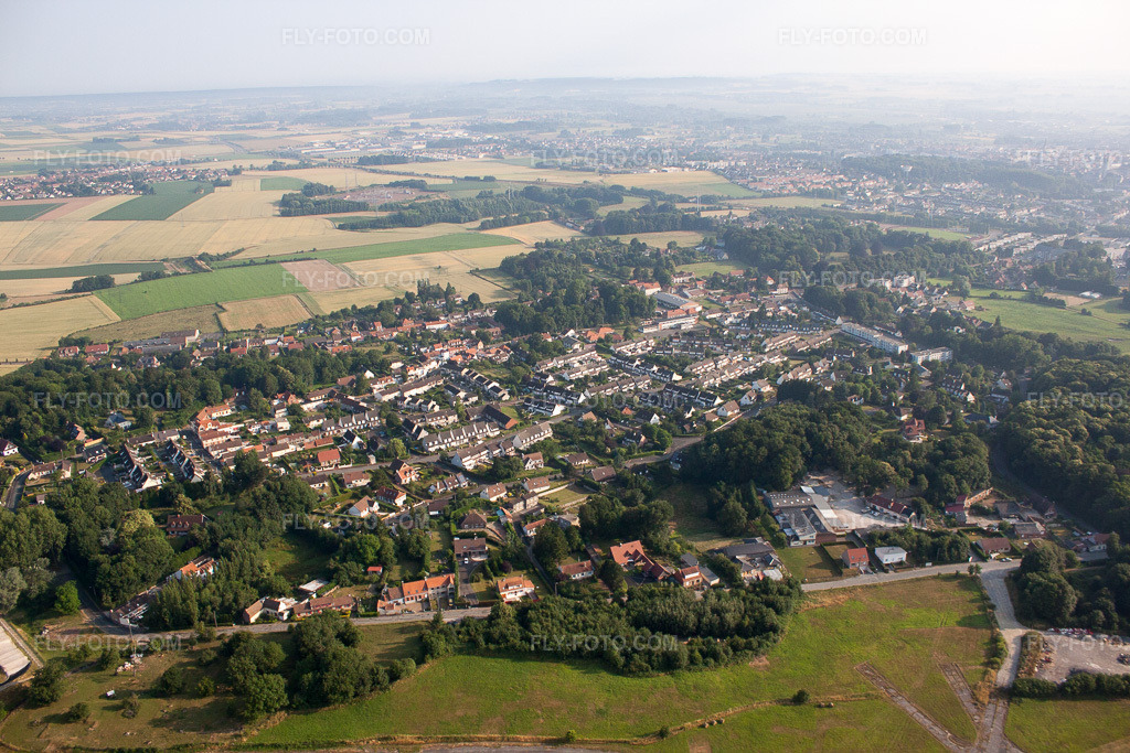 Aerial view: View of the town in Longuenesse in the state Pas de Calais, France. – Photo: IMG_58926.jpg taken on 07/22/2013 by Werner Riehm/FLY-FOTO.com – Resolution of the original: 4752 x 3168 px