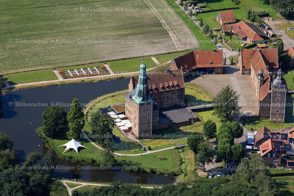 luftbilder-raesfeld-schloss-stadt-0119 | Luftbilder Schloss Raesfeld  Stadt Raesfeld Kreis Borken - Realized with Pictrs.com