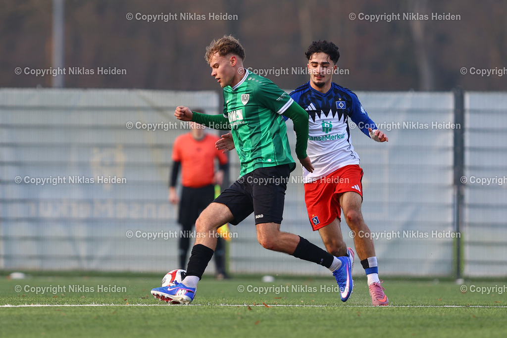 NH_HamburgerSVU19_PreußenMünsterU19_Testspiel_17012026 | #23 Mehmet Yıldırım (Hamburger SV U19), #22 Till Höfling (Preußen Münster U19)Fußball I Junioren I Testspiel I Saison 2025-2026  I Hamburger SV U19 - Preußen Münster U19 I 17.01.2026 I Alexander-Otto-Akademie