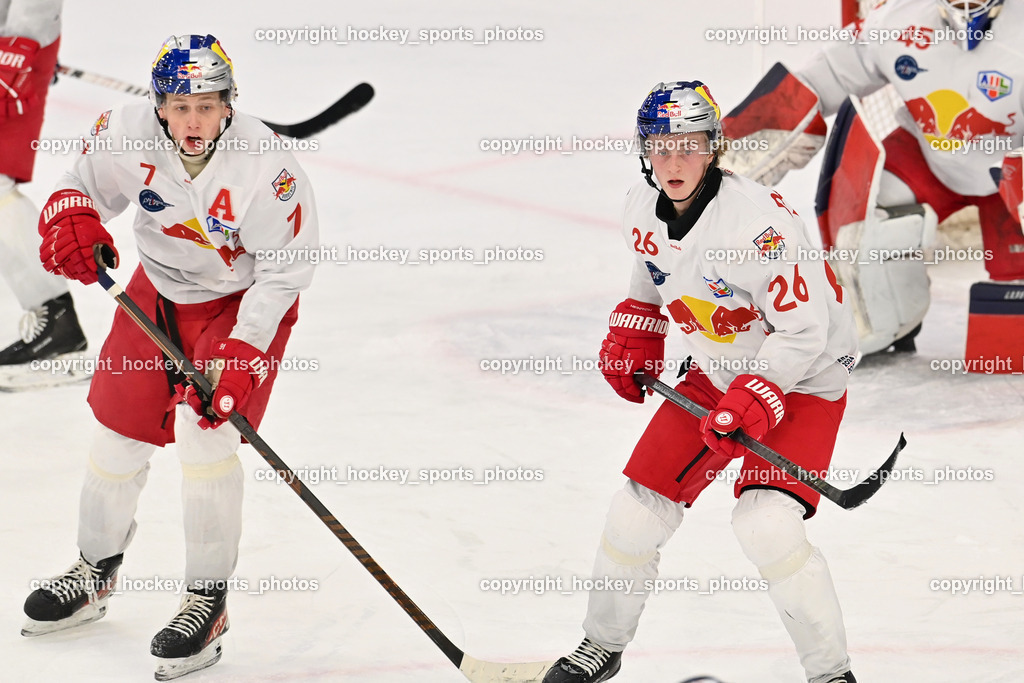RED BULL HOCKEY JUNIORS vs. EK DIE ZELLER EISBÄREN | #7 Wurzer Maximilian RED BULL HOCKEY JUNIORS, #26 Bosecker Lars Lion RED BULL HOCKEY JUNIORS, RED BULL HOCKEY JUNIORS vs. EK DIE ZELLER EISBÄREN, RED BULL HOCKEY JUNIORS vs. EK DIE ZELLER EISBÄREN am 14.01.2025 in Salzburg (Eisarena Salzburg), Austria, (Photo by Bernd Stefan)