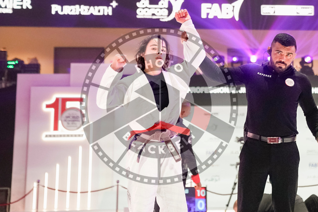 20231109PBB3774 | Fighters compete during the AJP World Professional Championship in the Mubadala Arena in Abu Dhabi, Arab United Emirates, on November 9, 2023.