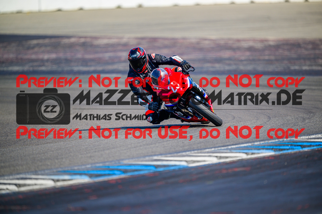 MaZZes_Fotomatrix_20250816_6007705_9000 | WEISS