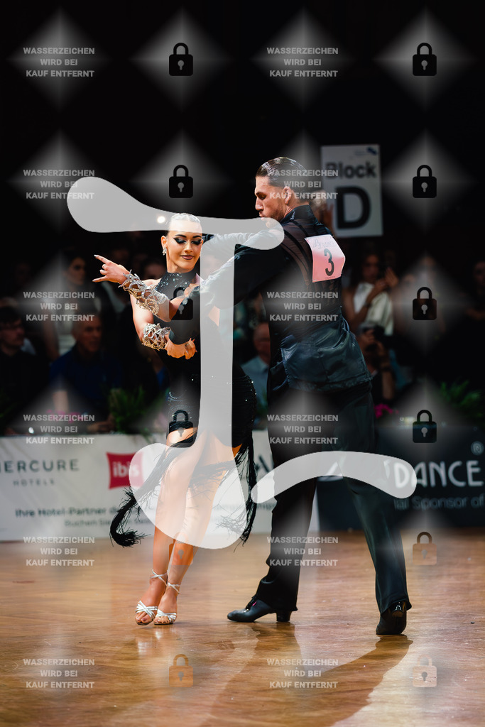 GOC 2025 - WDSF GrandSlam Latin 26th (3) Justin Lauer _ Rita Schumichin (Germany)-2025-08-23-3637 | Webshop for digital downloads and prints of dance sport, event & show photographer Julian Link - Realisiert mit Pictrs.com