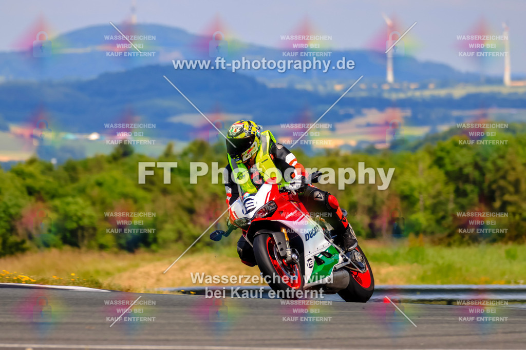 _TCM5351 | Hier findet Ihr Bilder von Touristenfahrten auf der Nürburgring Nordschleife oder von anderen Veranstaltungen die ich besucht habe. Viel Spass beim Durch Schauen 