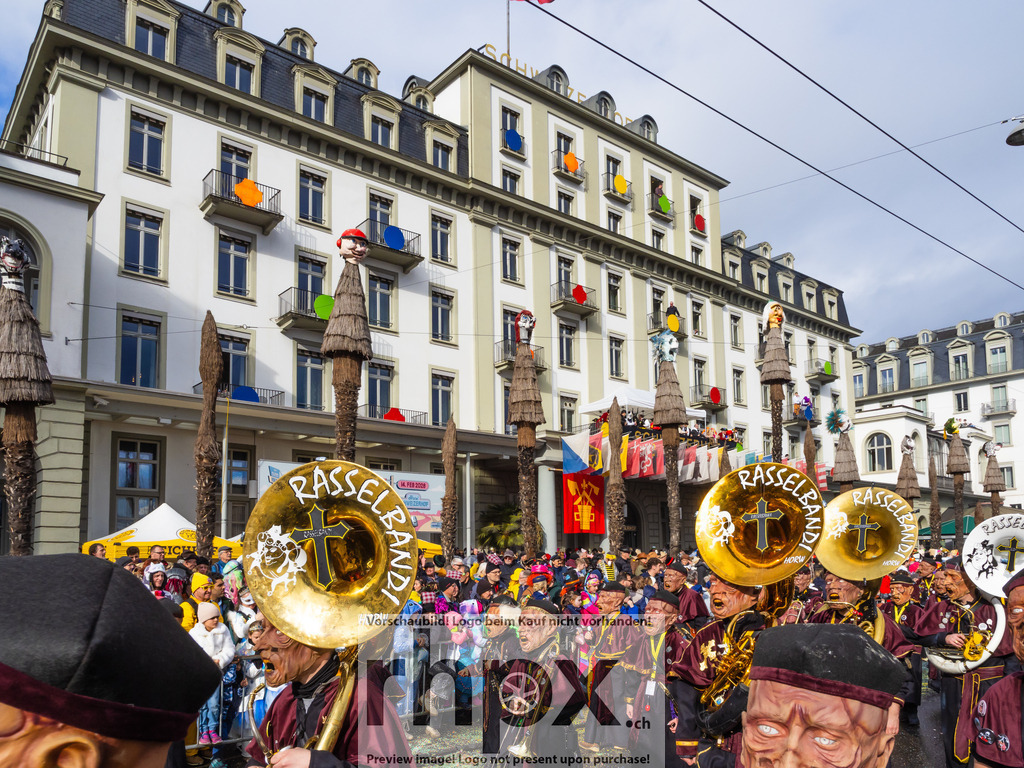 Fritschi-Umzug Luzern 2026 | Foto-Standort: Schweizerhof Luzern - Realisiert mit Pictrs.com