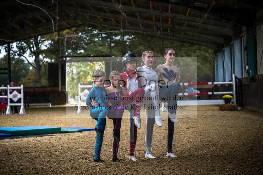 DOS_0045 | Entdecke hochwertige Reitturnierfotos von Foto Oger. Professionell, emotional und authentisch – jetzt Lieblingsmomente im Shop bestellen.Deutschlandweite Turnierfotografie. - Realisiert mit Pictrs.com