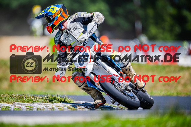 MaZZes_FotoMatrix_220702_0592 | S4