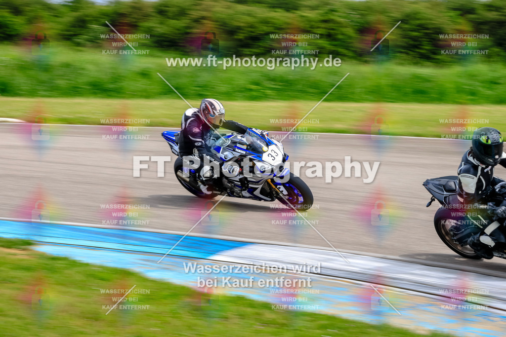 MotoTeam-9373 | Hier findet Ihr Bilder von Touristenfahrten auf der Nürburgring Nordschleife oder von anderen Veranstaltungen die ich besucht habe. Viel Spass beim Durch Schauen 