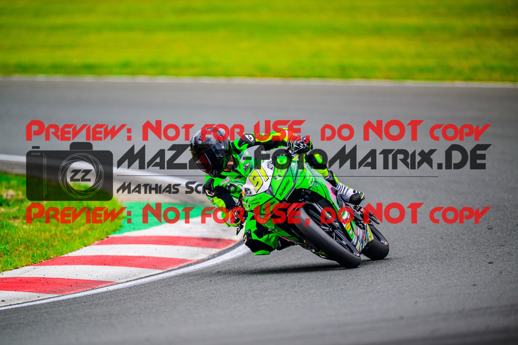 MaZZes_FotoMatrix_240531_6007705_2077 | SSP300