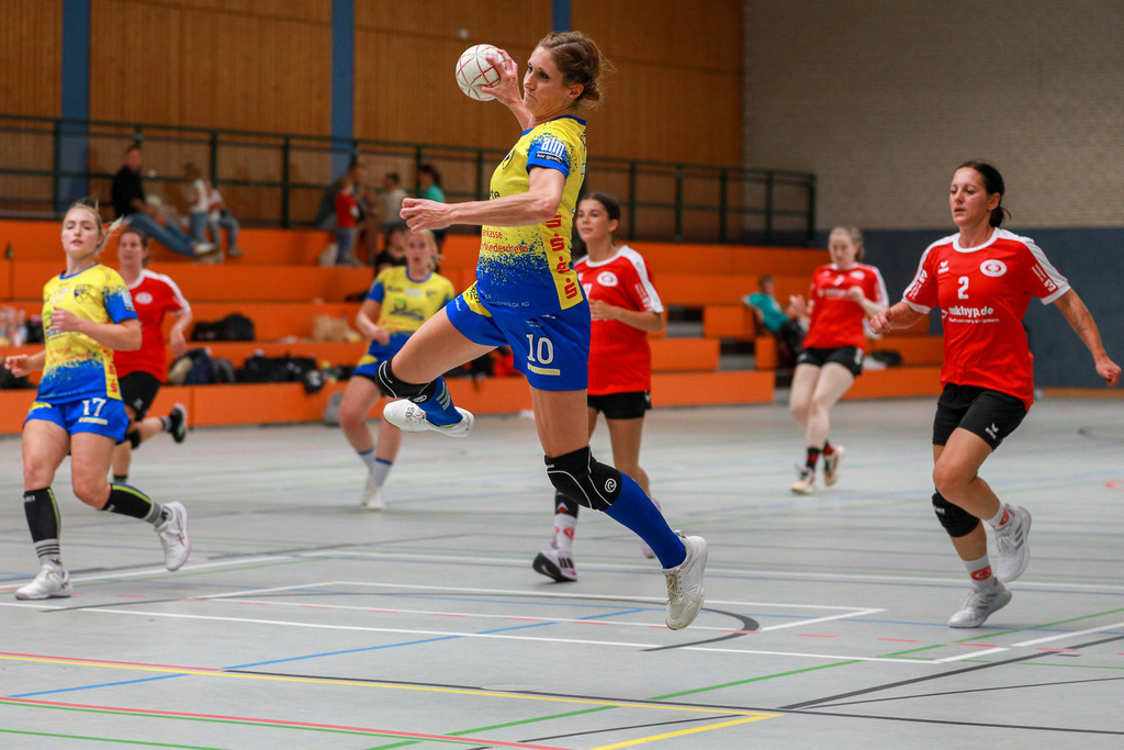 Lobberich-Neukirchen310825_020 | Bildergalerie von Sport-Ereignissen aber auch von weiteren spannenden Dingen - nicht nur vom Niederrhein. In Anlehnung an den bekannten Spruch von Hanns Dieter Hüsch heißt das Motto: "Niederrhein ist überall".  - Realisiert mit Pictrs.com