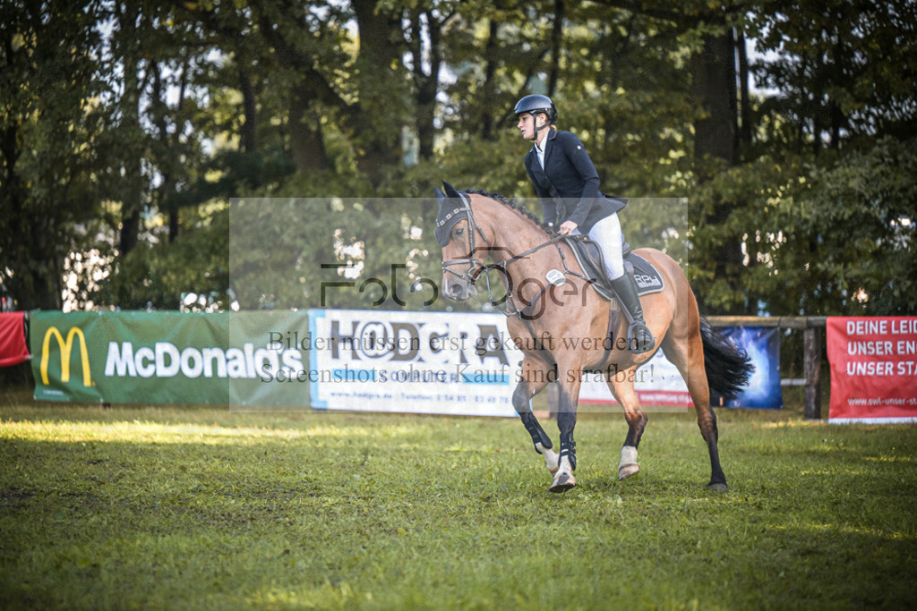 DOS_0631 | Entdecke hochwertige Reitturnierfotos von Foto Oger. Professionell, emotional und authentisch – jetzt Lieblingsmomente im Shop bestellen.Deutschlandweite Turnierfotografie. - Realisiert mit Pictrs.com