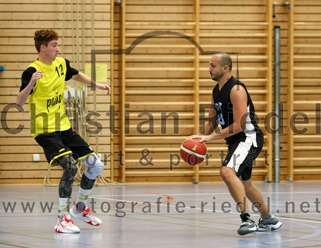 2022-12-04_070_SG_Poing_gegen_TSV_Muenchen_Ost_4 | Poing, Deutschland, 04.12.2022:
Basketball, Bezirksklasse 2021 / 2022, 8. Spieltag, SG Poing gegen TSV München Ost 4, Endergebnis: 37:65

Foto: Christian Riedel / fotografie-riedel.net
