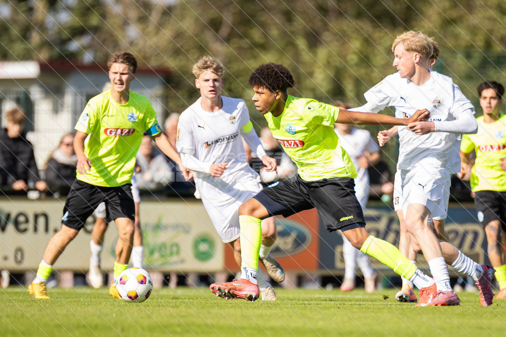 20251003_Picselweb-Fotografie_1R3_0774 | DFB Pokal 2. Runde, JFV A/O/B/H/H - SV Stuttgarter Kickers, Foto: Jörg Struwe - picselweb.de - Realisiert mit Pictrs.com