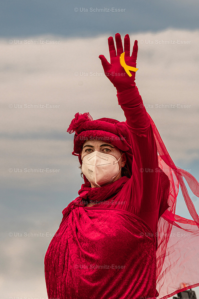 Rote-Linie-Hambach_09 | CEUS Design - Realisiert mit Pictrs.com