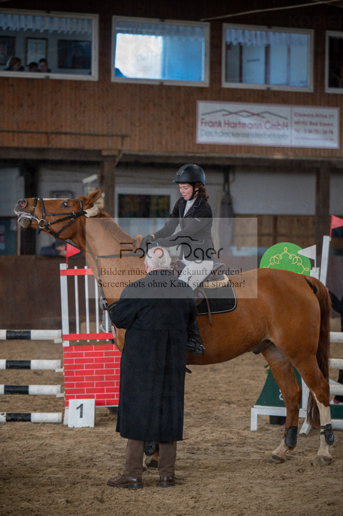 Hallenreittunier Voxtrup 2023 | Entdecke hochwertige Reitturnierfotos von Foto Oger. Professionell, emotional und authentisch – jetzt Lieblingsmomente im Shop bestellen.Deutschlandweite Turnierfotografie. - Realisiert mit Pictrs.com