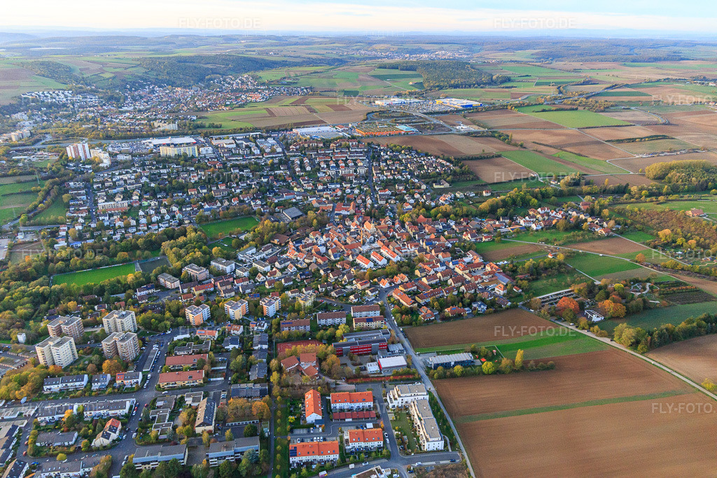 Luftbild: Ortsansicht aus Südosten im Ortsteil Lengfeld in Würzburg im Bundesland Bayern in Deutschland. Foto: IMG_119746.jpg vom 26.10.2019 durch Werner Riehm/FLY-FOTO.de