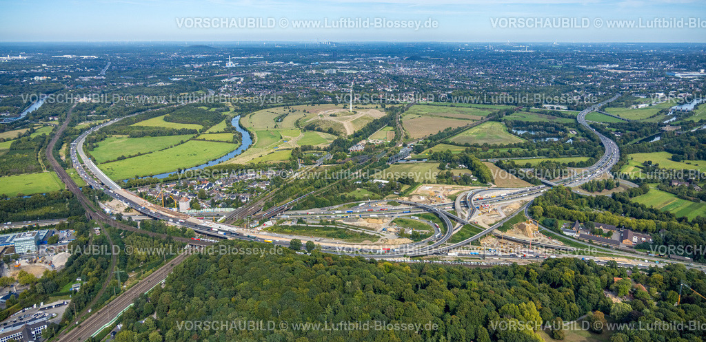 Duisburg250903842 | Luftbild, Panoramafoto vom Autobahnkreuz Kaiserberg mit Baustelle, Autobahn A40 und A3, hinten Energiepark Styrumer Ruhrbogen mit Windrad, Duissern, Duisburg, Ruhrgebiet, Nordrhein-Westfalen, Deutschland