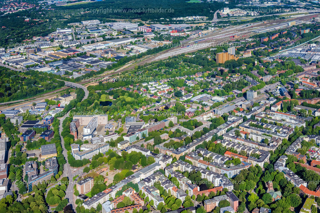 Hamburg_Altona_Db_Fernverkehr_Werk_Hamburglangenfelde_ELS_0712050823 | HAMBURG 05.08.2023 Industrie- und Gewerbegebiet " Langenfeld " in Hamburg, Deutschland. // Industrial and commercial area " Langenfeld " in Hamburg, Germany. Foto: Martin Elsen
