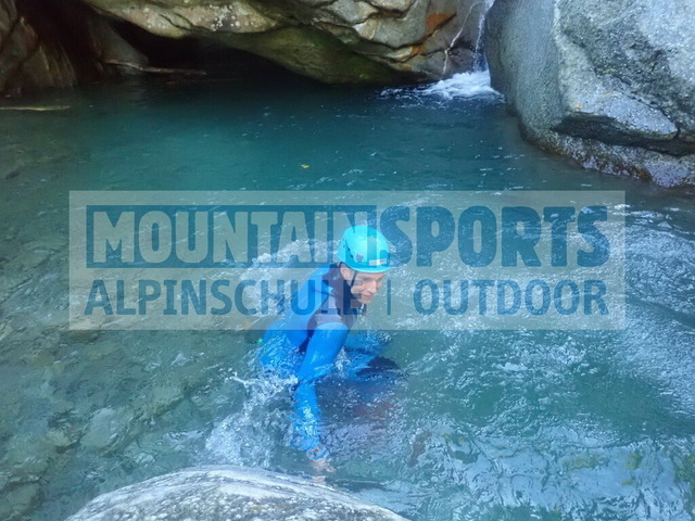 P1010130 | Bestelle die Bilder deines Berg- oder Wasser-Abenteuers mit Mountain Sports bequem von zu Hause aus direkt über unseren Online Fotoshop von pictrs.com. - Realisiert mit Pictrs.com
