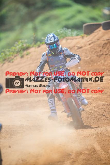 MaZZes_FotoMatrix_240511_6007705_3596 | S2