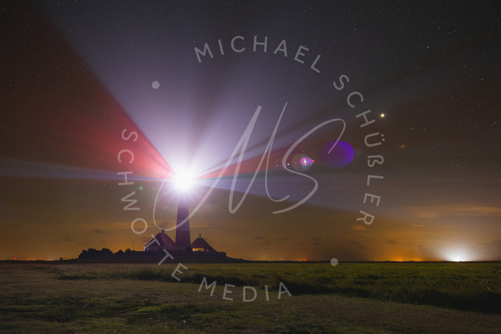 2021-08-14 Leuchturm Milchstrasse Sterne Perseiden - 021-Edit | Schwotte Media - Realisiert mit Pictrs.com