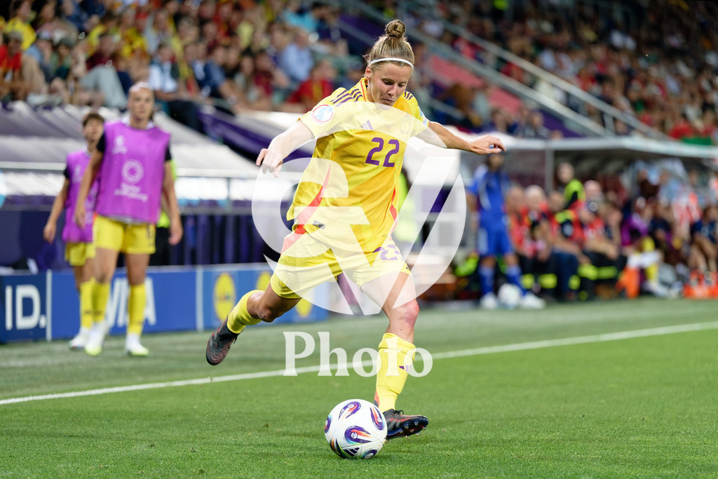 Portugal v Belgium: UEFA Women's EURO 2025 Group B | SION, SWITZERLAND - JULY 11: Laura Deloose of Belgium shoots  during the UEFA Women's EURO 2025 Group B match between Portugal and Belgium at Stade de Tourbillon on July 11, 2025 in Sion, Switzerland. (Photo by Giuseppe Velletri/Sports Press Photo/Getty Images)