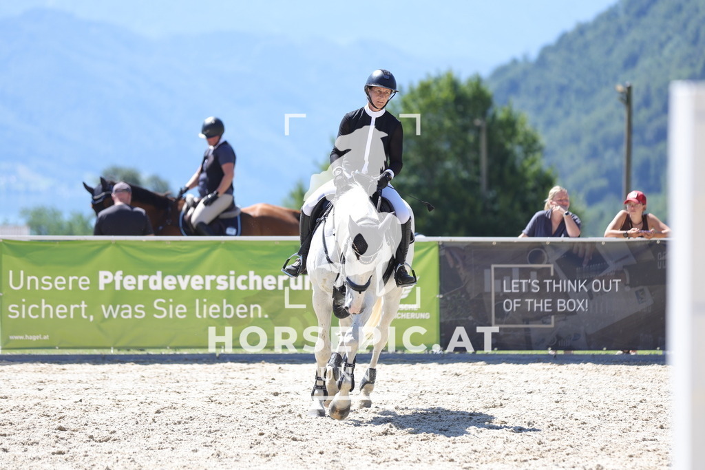 0P6A2524 | Willkommen bei Brunnmayr - Design & Fotografie – Ihrem Spezialisten für Reitturniere und Pferdeveranstaltungen in Oberösterreich, Salzburg und Bayern! Seit über 17 Jahren sind wir leidenschaftlich dabei.