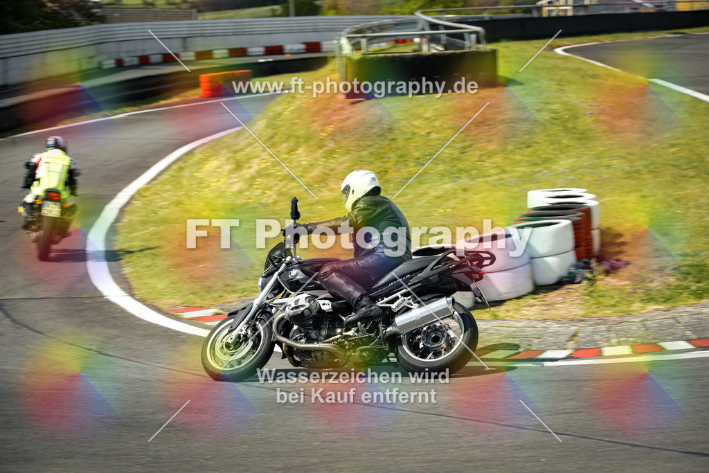 OBK_Mai_Martina_Markus-10805 | Hier findet Ihr Bilder von Touristenfahrten auf der Nürburgring Nordschleife oder von anderen Veranstaltungen die ich besucht habe. Viel Spass beim Durch Schauen 