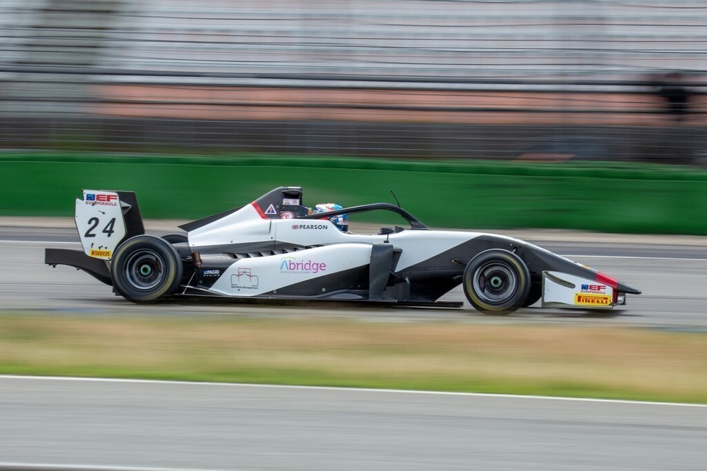 Euroformular Open Hockenheimring, Rennen 1***Edward Pearson (Großbritannien), Team Motopark | Euroformular Open Hockenheimring, Rennen 1***Edward Pearson (Großbritannien), Team Motopark - Realisiert mit Pictrs.com