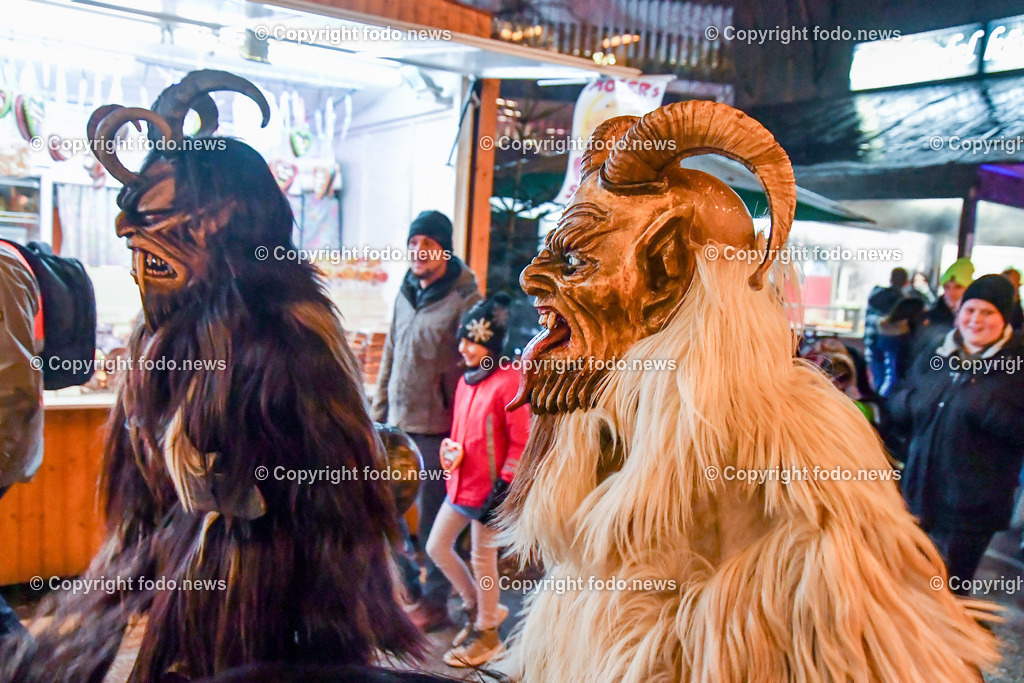Perchten_ Christkindlmarkt Linz Volksgarten_ 14.12.2022-12 | 14.12.2022, Linz, AUT, Christkindlmarkt Volksgarten Linz, im Bild Perchtenlauf der Linzer Perchten 2022