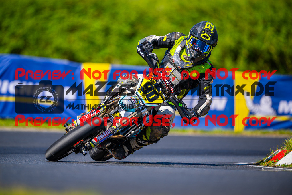 MaZZes_FotoMatrix_240511_6007705_6451 | S1