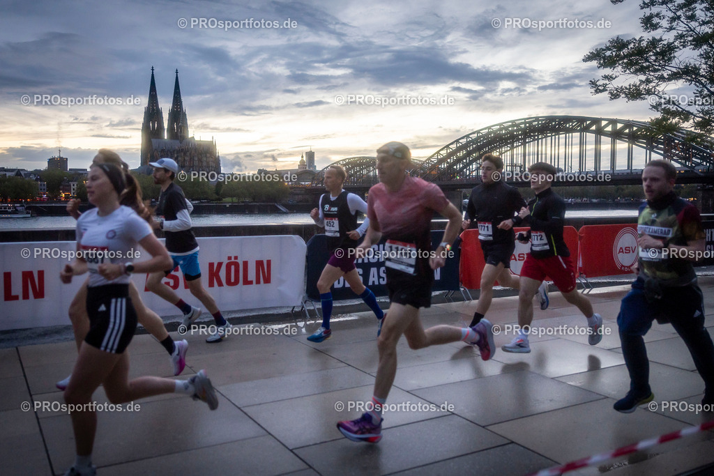 23. ASV Nachtlauf; Koeln, 13.05.26 | Impressionen vom 23. ASV Nachtlauf am 13.05.26 am Tanzbrunnen in Koeln. Foto: BEAUTIFUL SPORTS/Leah Kohring