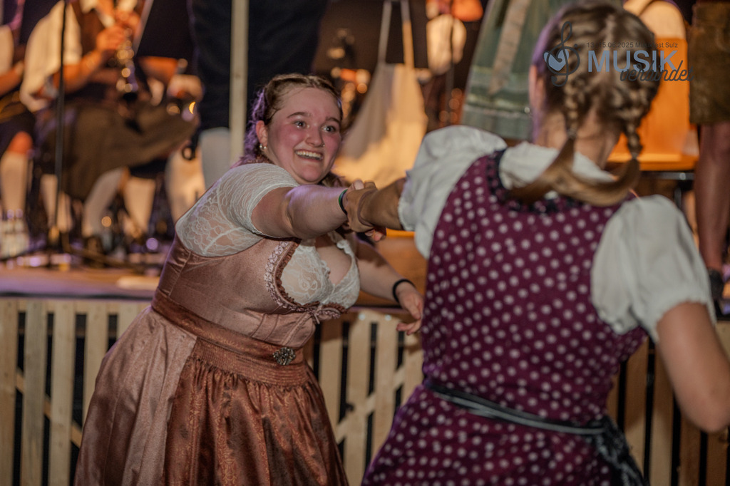 DSC_4690 | "Fussifoto.com – Ihr Ansprechpartner für hochwertige Fotografie! Entdecken Sie kreative Bilder und professionelle Dienstleistungen. Kontaktieren Sie uns für Ihre Projekte!"