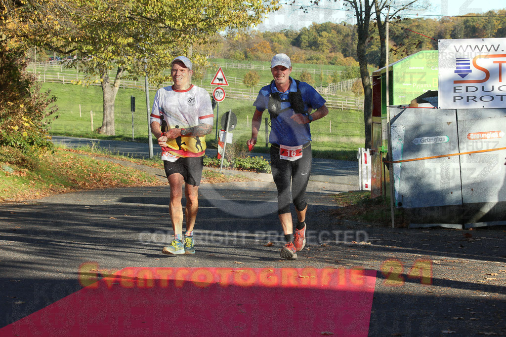 221113_1354_EX1_9913 | Sportfotografie im Rhein-Sieg Kreis, Köln, Bonn, NRW, Rheinland Pfalz, Hessen, etc. Unser Tätigkeitsfeld umfasst den Laufsport vom Volkslauf über den Marathon, Duathlon, Triathon bis zum Ultralauf wie Kölnpfad Ultra oder Schindertrail.