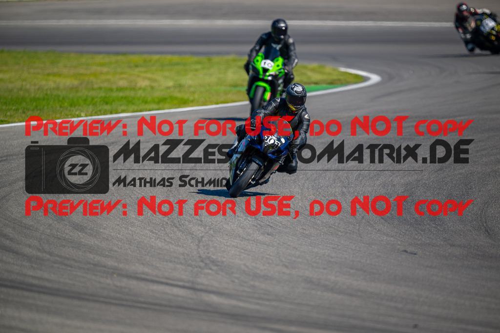 MaZZes-Fotomatrix-20260523-113655 | GRUEN