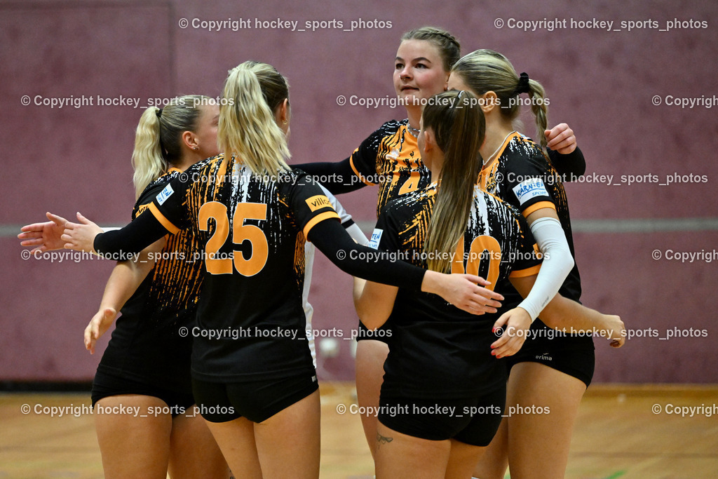 ASKÖ Volley Eagles Villach vs. Fidas Volleys Jennersdorf 5.10.2024 | #25 SCHULER Chiara ASKÖ Eagles Villach, #10 CEHIC Elvira ASKÖ Eagles Villach, #4 KOOPMAN Marjon ASKÖ Eagles Villach, #2 MARKO Laura Marie ASKÖ Eagles Villach, #13 BEBEKAJLO Vanessa ASKÖ Eagles Villach, ASKÖ Volley Eagles Villach vs. Fidas Volleys Jennersdorf 5.10.2024, ASKÖ Volley Eagles Villach vs. Fidas Volleys Jennersdorf am 05.10.2024 in Villach (Ballspielhalle Lind), Austria, (Photo by Bernd Stefan)