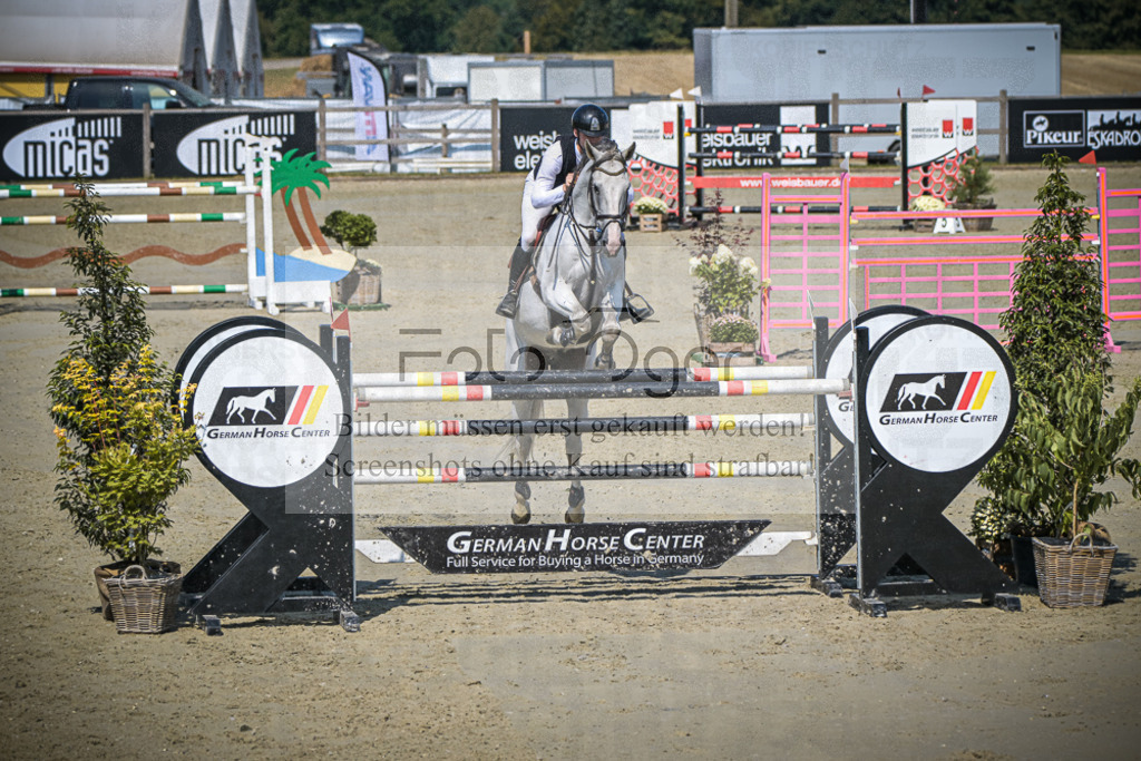 DOS_0242 | Entdecke hochwertige Reitturnierfotos von Foto Oger. Professionell, emotional und authentisch – jetzt Lieblingsmomente im Shop bestellen.Deutschlandweite Turnierfotografie. - Realisiert mit Pictrs.com