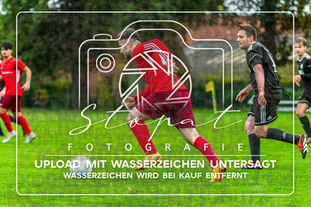 FSFSLEN-1053 | Rezan Alpinar (Eintracht Leinetal 4 #10) beim Herren 3. Kreisklasse HK Spiel zwischen FG Fulde-Stellichte 2 und Eintracht Leinetal 4 im Fulder Zentralstadion, Fulde (Simon Paul Stopat) - Realisiert mit Pictrs.com