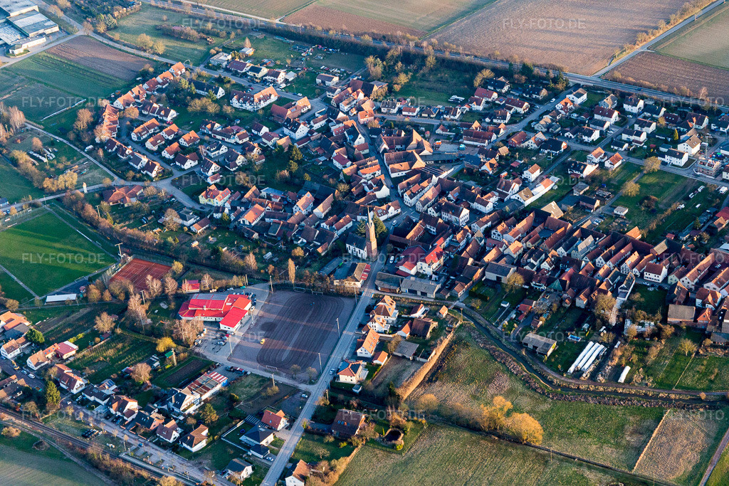Luftbild: Festplatz im Ortsteil Drusweiler in Kapellen-Drusweiler im Bundesland Rheinland-Pfalz in Deutschland. Foto: IMG_097429.jpg vom 10.03.2017 durch Werner Riehm/FLY-FOTO.de