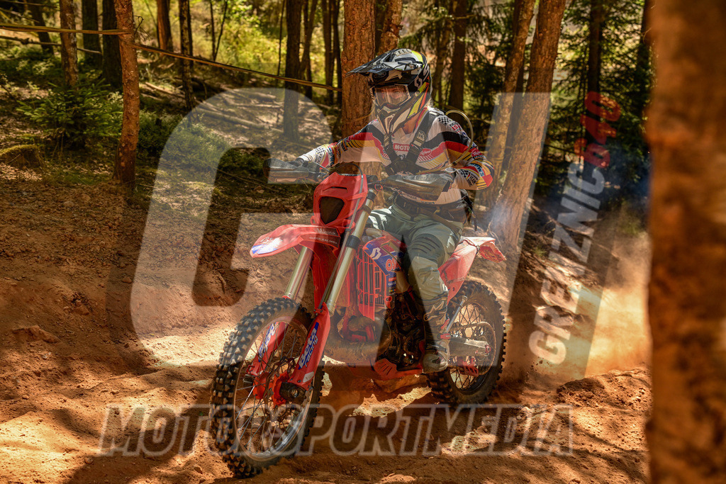 NZ8_2835 | grenznic640