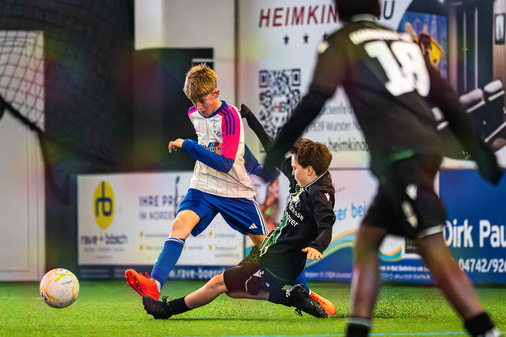 _BLR9210 | Professionelle Fußball- und Sportfotografie. Spielbilder online ansehen und kaufen – Einzelbilder oder komplette Galerien in hoher Qualität. - Realisiert mit Pictrs.com