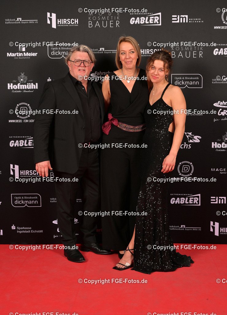 20240114-fge-fotos-0339 | Eröffnungsball der FGE am 14.01.2024 im Alten Stadttheater in Eichstätt. - Realisiert mit Pictrs.com